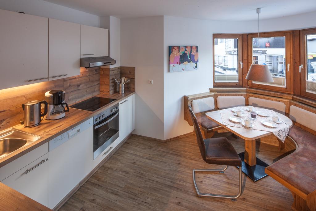 Appartements Al Castagno Ehrwald Exterior photo